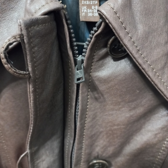 Danier Leather Jacket - deep brown - Picture 3 of 7